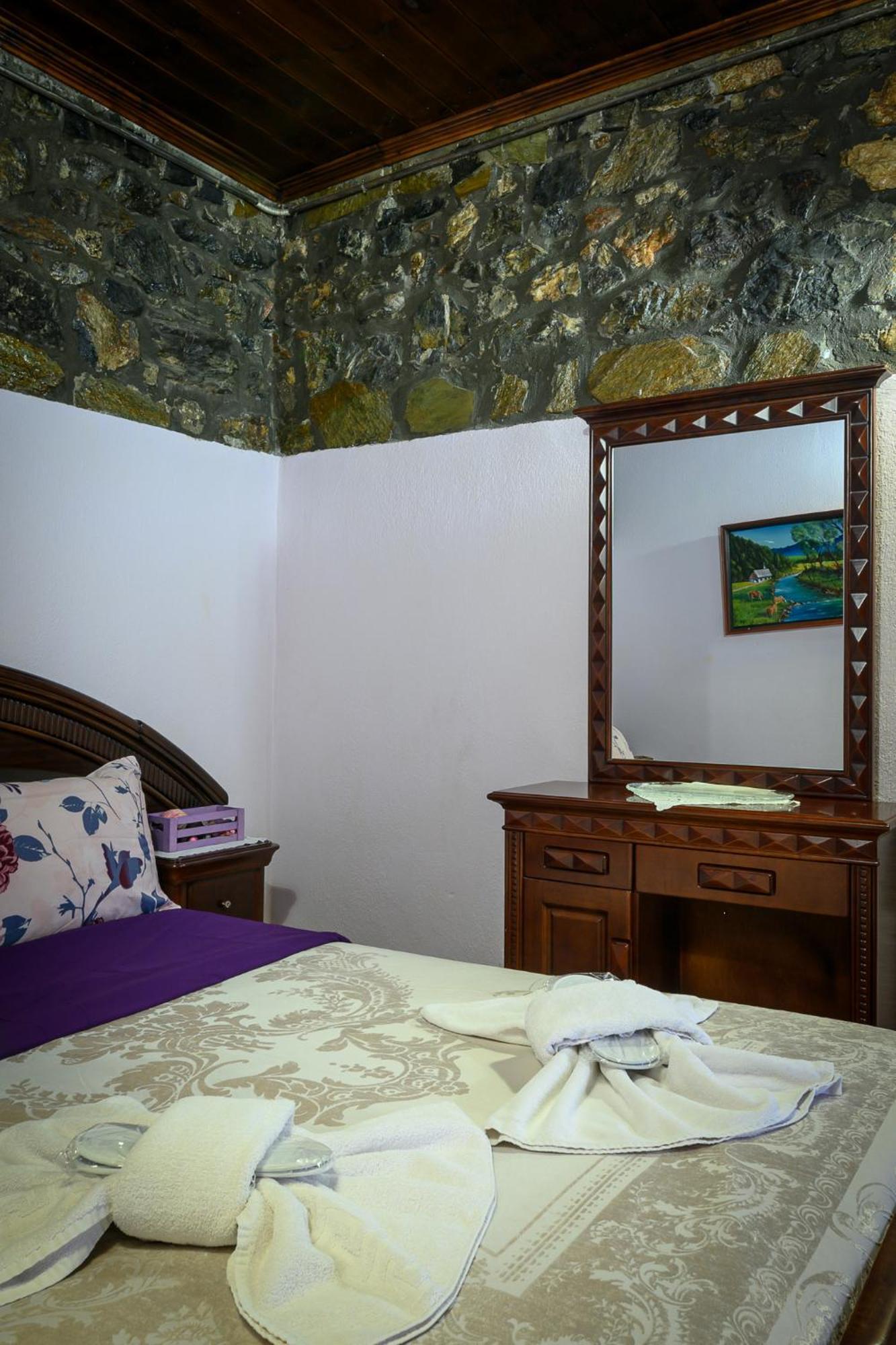 Metohi Inn Agios Athanasios  Bagian luar foto